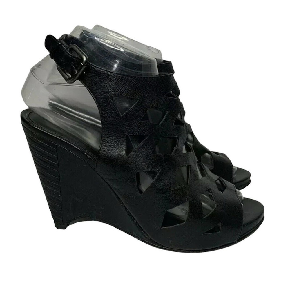 B Makowsky Jaden Black Leather Wedge Slingback Sandals Criss Cross Cage Sz 6.5